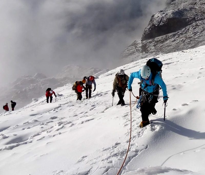 11-days-rwenzori-mountains-hiking-safari-wildlife-tour